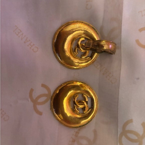 AUTHENTIC VINTAGE CHANEL CLIP EARRINGS -2 way, minus 1 piece - Picture 4 of 6